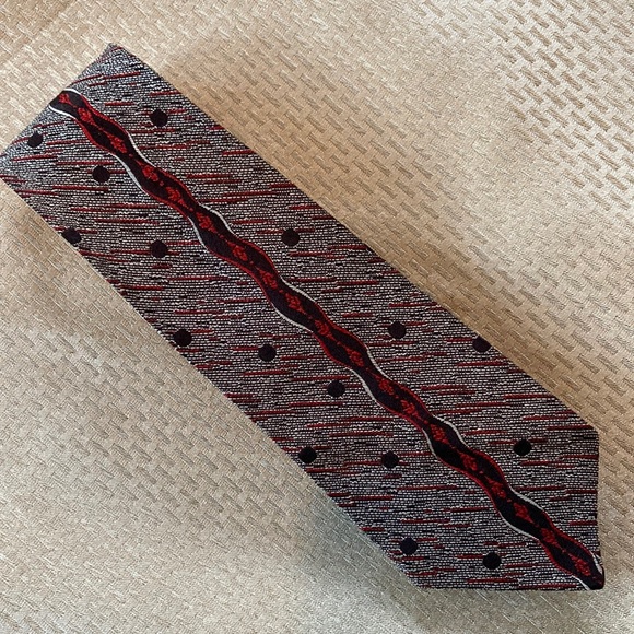 Vintage Manhattan Shirt Co., Men’s Skinny Tie -black, red and white - Picture 2 of 6
